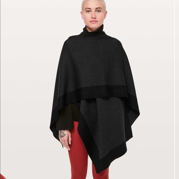 lululemon athletica Accessories - New LULULEMON Bundle Up Wrap Black Gray CBHA